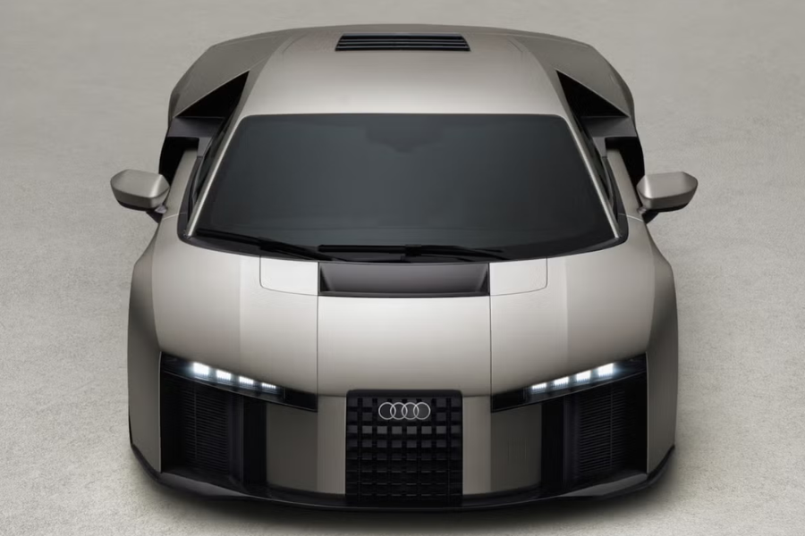 bulletproofauto's tweet photo. Audi promised all-electric by 2026. Instead it revealed the Nuvolari: a 10,000-rpm V8 that out-runs its own Lamborghini sibling. 499 units, most powerful Audi ever. Right call, or a promise broken? 

#AudiNuvolari https://t.co/eNsE56PRsu