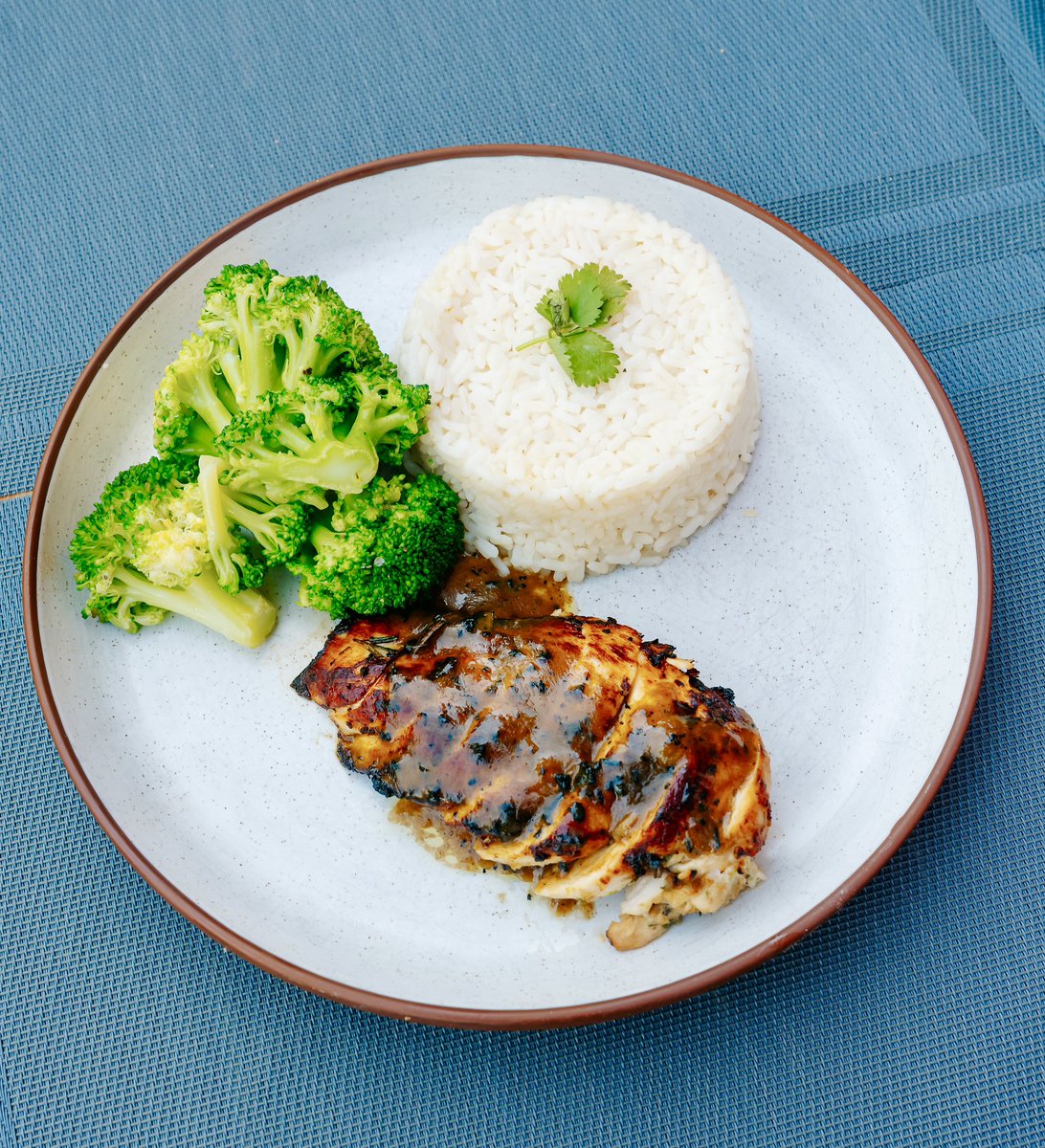 Steampub's tweet photo. Our Rosemary Garlic Chicken is served with cilantro lime rice, sautéed broccoli, and finished with a rich roasted chicken jus. The perfect balance of seasonal comfort and freshness, now on special at Steam Pub! 🚂 https://t.co/3AytIJDBYK