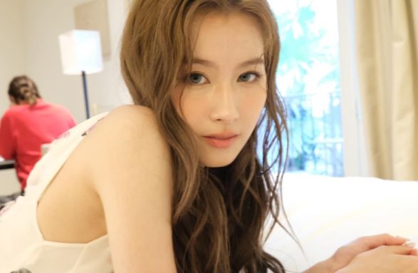 nana ᡣ𐭩 tweet media