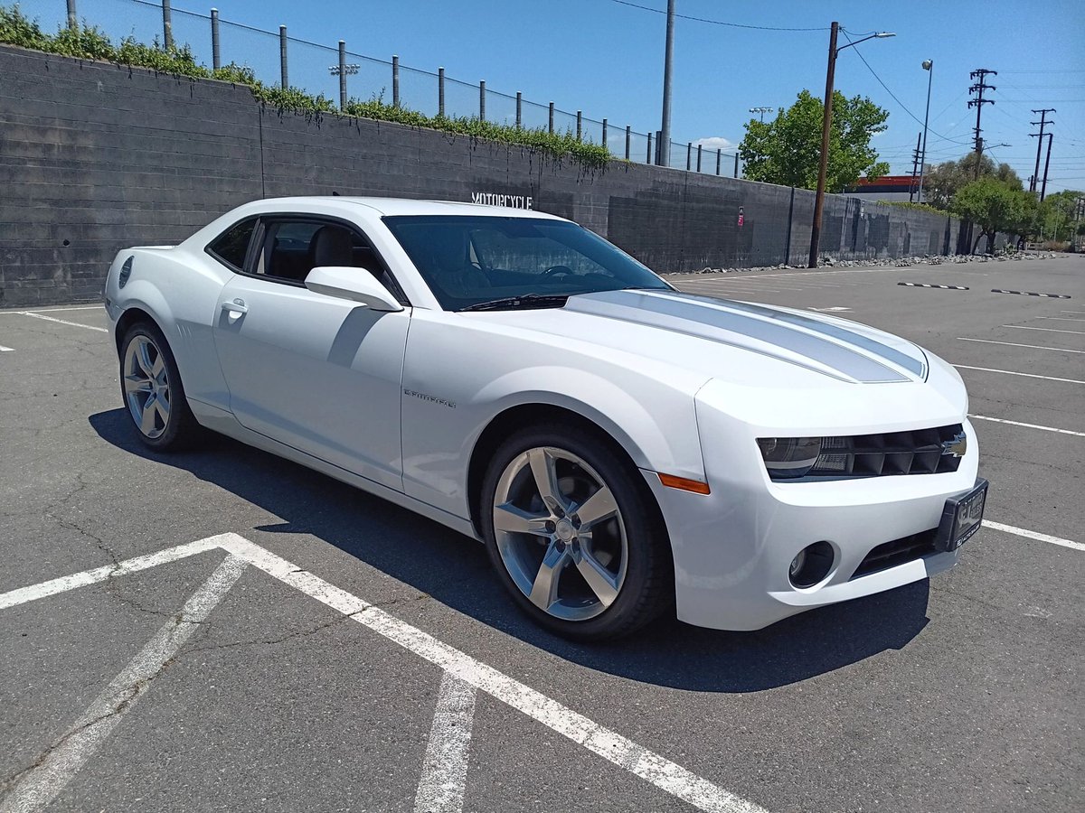 FJAutoSale's tweet photo. 2011 Chevrolet Camaro 2LT Coupe
Turn heads everywhere you go in this iconic 2011 Chevy Camaro! Featuring a powerful 3.6L V6, automatic transmission, sporty RWD performance, and only 82k miles, this Camaro delivers the perfect blend of style, comfort, and muscle-car excitement. https://t.co/EYB7PAF4GO