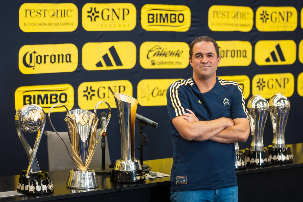 ClubAmerica's tweet photo. Hace 3 años, todo comenzó aquí. Hoy, termina a lo grande. Gracias, André.

#LegadodeCampeón https://t.co/w8wmiySXJO