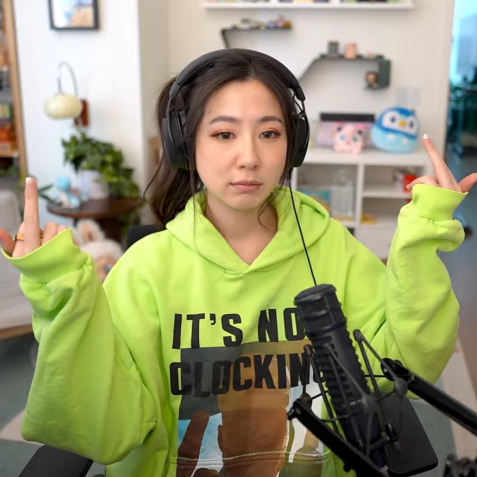 fairyfus's tweet photo. new leslie photo unlocked https://t.co/XFtcg2n8SY