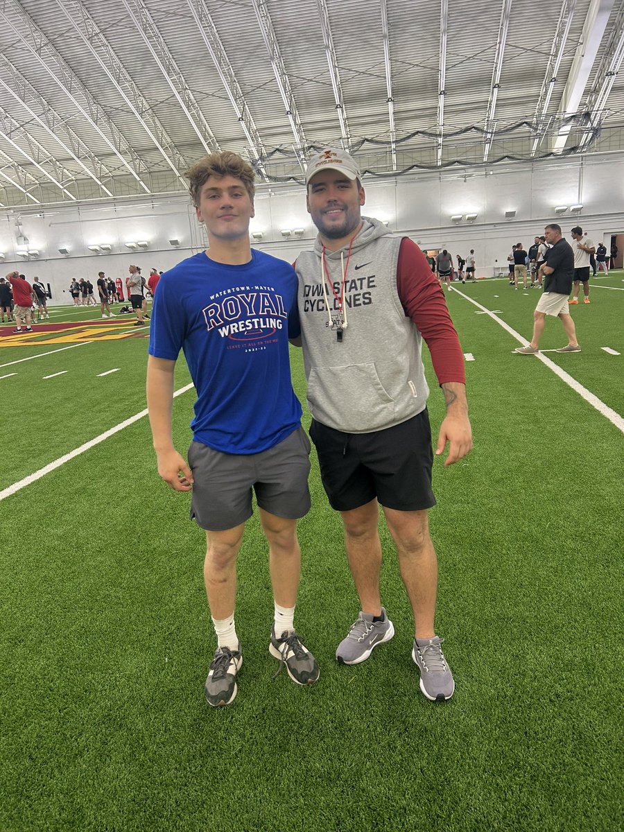 parkerburmeist1's tweet photo. Thank you @CycloneFB and coach @Paytonshafer . Had a great camp learned lots, great feedback 
40yd | 4.87 |
5-10-5 | 4.7 |
Broad jump | 9.6 ft|
| 178lbs | | 6’0ft | https://t.co/KLbRXHnX6L