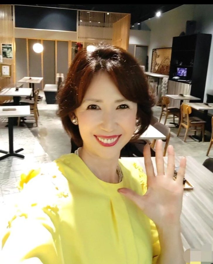 floramiharu's tweet photo. 『大切な腸内環境の役割〜💕』
おはようございます〜🍀

九州や各地の梅雨入りが
トレンドですね〜🌂

今日も腸のお話についてですが
腸には様々な役割が有ります❣️

その役割が明日の日々の健康と
美容を担っております〜✨

その役割の���でも
特筆すべきは

「免疫力の向上」と
「毒出し」です✴️

この2つは生きもの全ての
生命の根幹をなしていて

これ無くして私達は
一日も生きながらえる事は
難しいのです〜💕

腸内細菌達の
素晴らしい役割を再確認して

腸からの声に耳を
方向けましょう〜💕💕💕

今日も一日腸内細菌と共に
お健やかにお過ごし下さいませ✨

〜腸内フローラマイスター〜
                            橘 美はる🍀

書籍やLINEでは、
新しい情報も交えてお伝えしております。

お申し込みは
LINE公式アカウント💕
@yja1416z

💖『腸内環境の7つの役割』
https://t.co/38dVHmbQOm

💖YouTubeチャンネル💖
https://t.co/bxzHw8cQ5J

💖Amazon書籍💖
⚜️乳酸菌生産物質があなたの免疫力を守る
【夢を叶える腸内フローラ】
https://t.co/QqIX2SgWnF

⚜️🍂乳酸菌生産物��が家族の健康を守る
【幸せを呼ぶ腸内フローラ】
https://t.co/UxZ6DVuVft