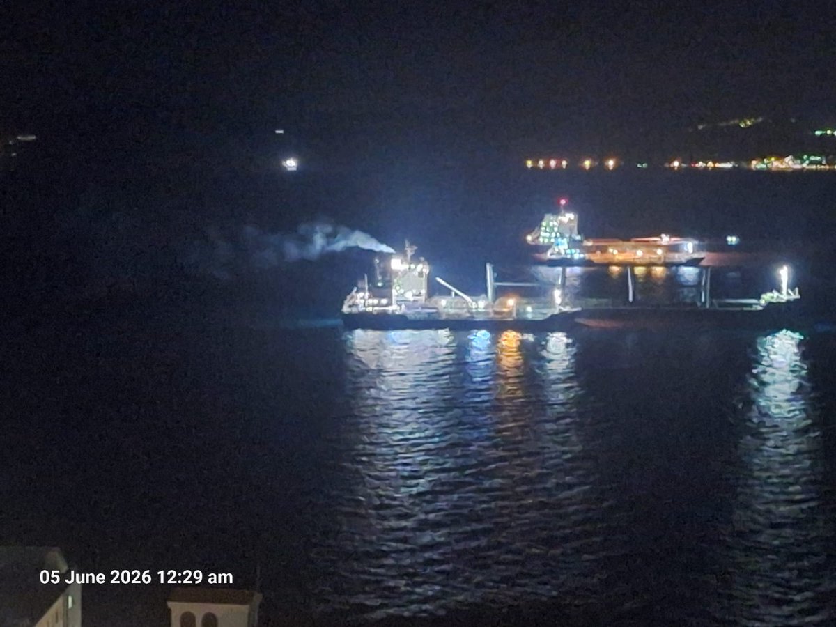 aahavaa's tweet photo. In Gibraltar, bunkering tankers can emit toxic fumes at barely 500m away from the population. Residents are literally sick of breathing in diesel fumes 24/7.
#Gibraltar #WorldEnvironmentDay https://t.co/XoORA05by9