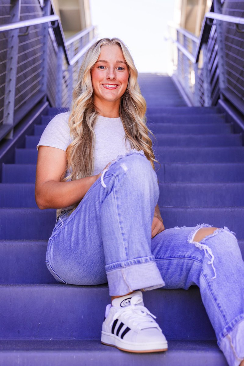 UWSoftball's tweet photo. Everyone go wish Marley a happy birthday! 🥳 https://t.co/2FhJLJn3F6