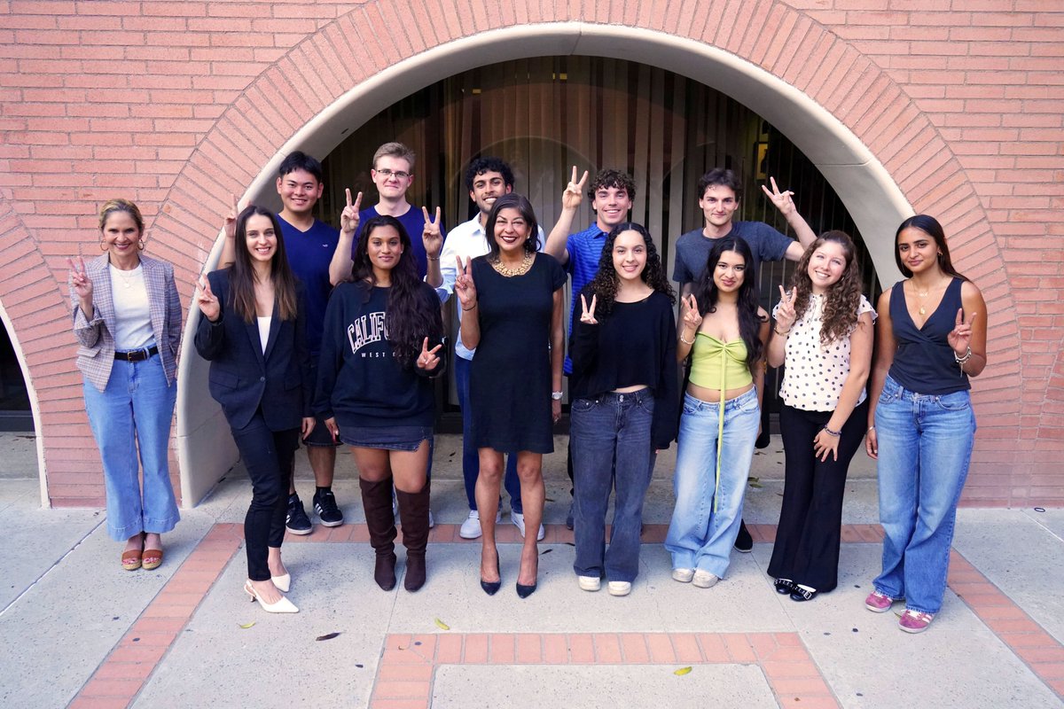 USCPolFuture's tweet photo. A huge thanks to Spring 2026 CPF Fellow @LATSeema Mehta for an amazing semester! We appreciate you sharing your insights with the CPF and USC communities. You'll always be part of the CPF family!

Read what her students said about their experience: https://t.co/oMbHRdpR9S

@USC https://t.co/rwMTlcb4LB