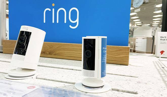 FreeStuffFinder's tweet photo. 😲Hot Early Amazon Prime Deals Available! 
Bathroom Rug, Ring Battery Doorbell, AirPods 4 https://t.co/f1dSolSNTH