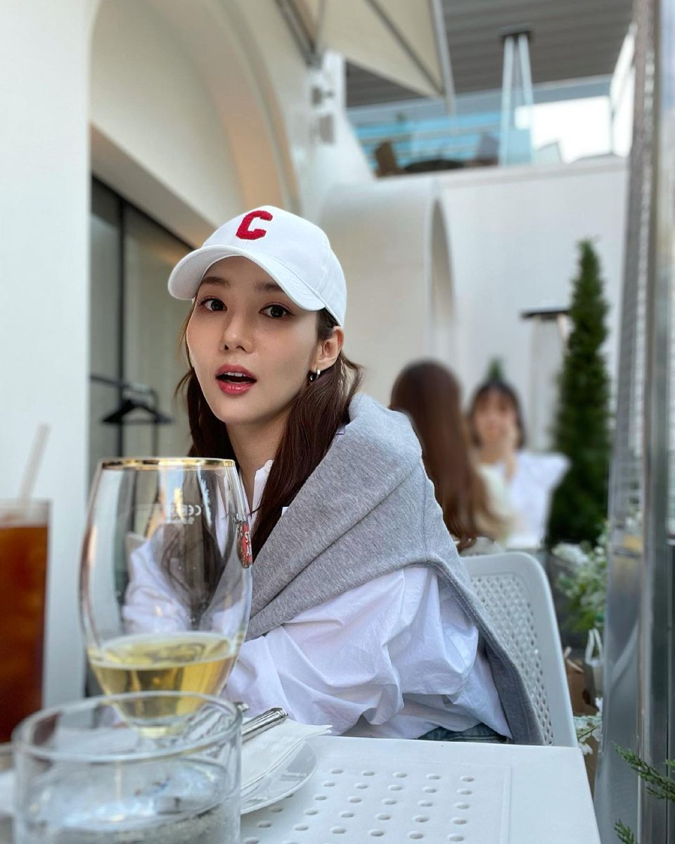 kamlp's tweet photo. 【當年今日】朴敏英在2016 &amp; 2021年6月5日更新的 IG 相片 

#박민영 #parkminyoung #朴敏英 #パクミニョン https://t.co/UhBWeoEfi6