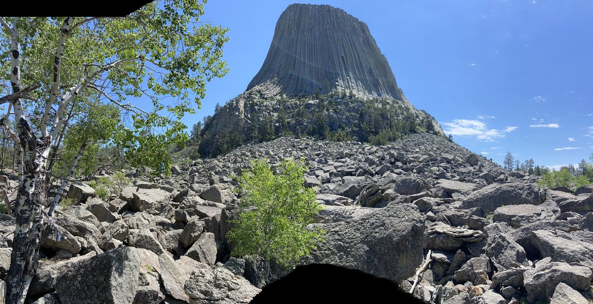 defendthemiddle's tweet photo. This is how to celebrate #america250 not some dumbass event thrown by a shitty president. Explore the beauty of our country! Learn about our history. Don’t get caught up in the dumb shit our current president is doing #Devilstower Wyoming https://t.co/hQjAIbbayJ