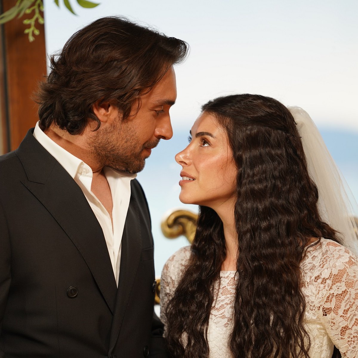 08Afshar's tweet photo. از مراسم حنابندان و عروسی اسدیل 
#EsDil
#TasacakBuDeniz
#DenizBaysal 
#UlasTunaAstepe https://t.co/kJJtZcLmjY