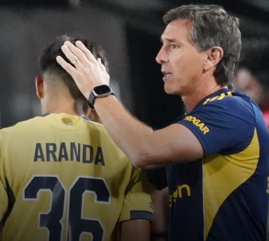 la12tuittera's tweet photo. 🗣️CLAUDIO ÚBEDA, ex DT de #Boca en @radiolared:

"Entiendo que muchas veces la prensa habla de todo lo malo de #Boca, pero hay un montón de cosas buenas puertas adentro que no muchas veces se dicen, pero que hay que decirlas, en #BocaPredio es otro mundo, la relación con los entrenamientos.

Lo de Tomás #Aranda no es que yo fui un visionario y me puse las 24 hs del día a ver todos los jugadores: vino Soñora y me diga que vea a este y a este... no es una casualidad. Tiene técnica, inteligencia para jugar, capacidad física".