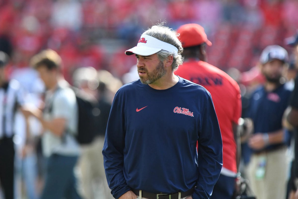 theSECwire's tweet photo. Pete Golding says Lane Kiffin’s return to Oxford on September 19th is going to be a “madhouse.”

“Going to be a madhouse, an absolute madhouse, and this whole place is ready… been ready.”

(Via @Clowfb) https://t.co/aOKi0Vnqnv