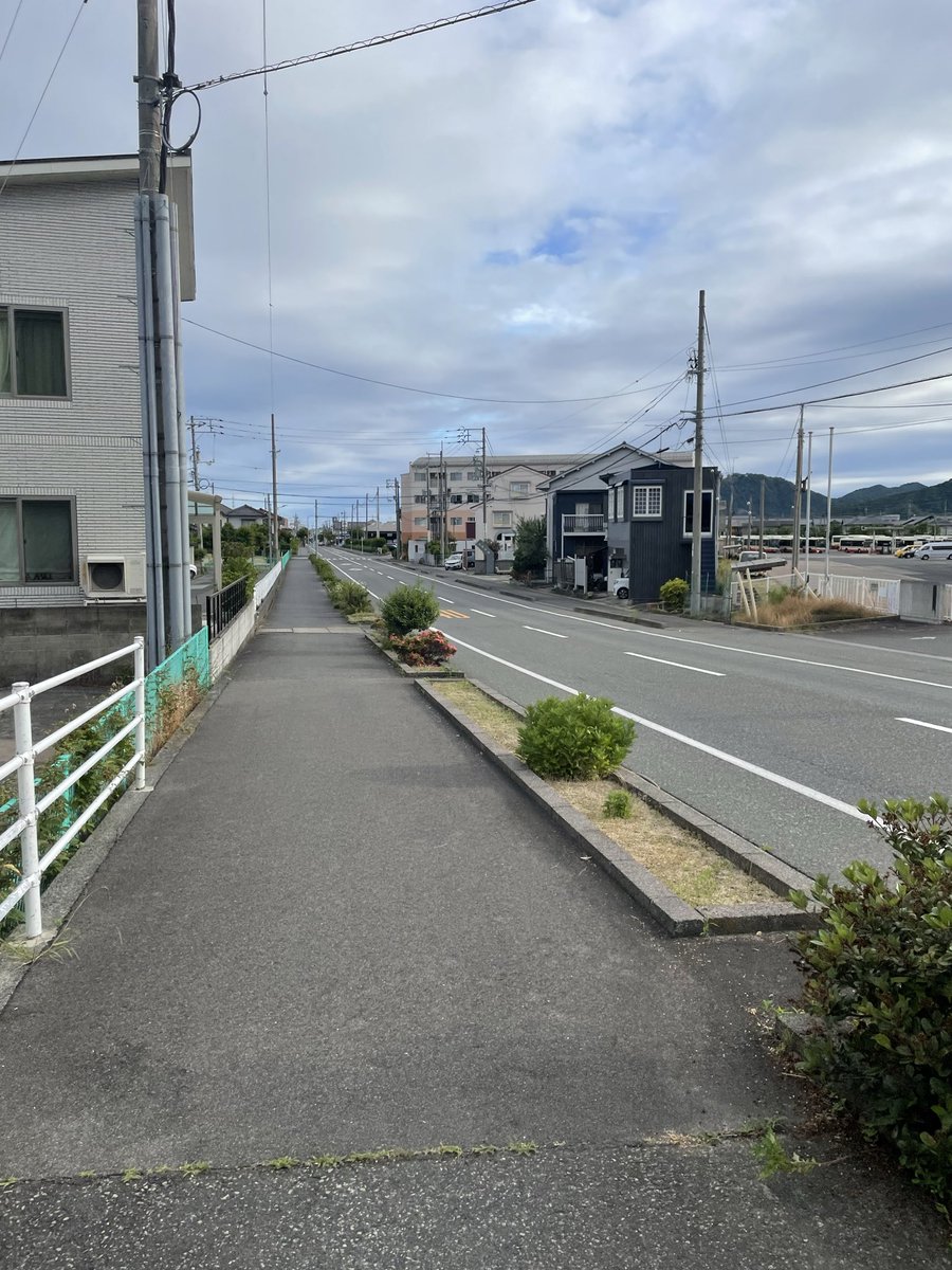 bangving's tweet photo. 朝ラン。11.4kmを1:12'13"（6'21"/km）でジョギング。昨日のスピード練習の疲労がまだありましたがジョグならできました。今日は在宅勤務で弁当を作らなくていいため時間にゆとりがあったから走ってきました。 https://t.co/9CqyzIMurQ