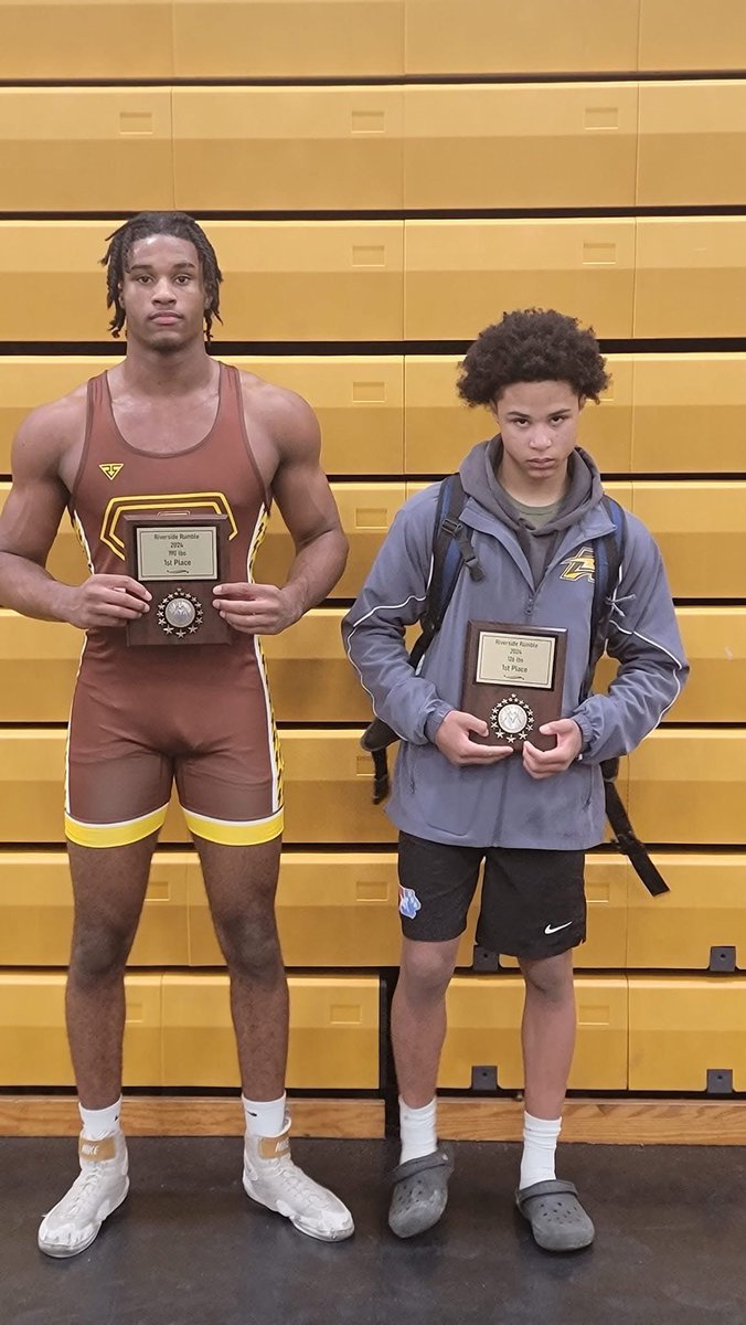 BrownSpiderCLE's tweet photo. GO FUND ME ALERT!!! My co-worker Earnest (psych nurse at the Cleveland VA) and his lovely wife have raised an amazing brood of kids. Two of them are top ranked Ohio wrestlers. The oldest is finishing his first yr of college wrestling. The younger, Josiah is just starting his journey to compete at Fargo Nationals 2026 in North Dakota, representing Team Ohio. This is a big opportunity for Josiah to showcase his skills in both Freestyle and Greco styles. Even if you can't donate, sharing this can help him reach more supporters who might be able to help. Please consider sharing or supporting if you can—every bit helps in this early stage! https://t.co/MXTSQXp0w0
