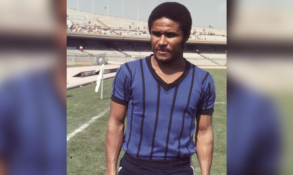_levitriana's tweet photo. @Enoockz @BorelliIvan @Antonio_Nelli Te recuerdo que este otro chad jugo para el Monterrey también, un Balón de Oro https://t.co/vvE0FWdxZg