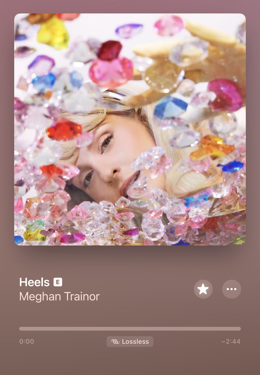 AYHTDWS_13's tweet photo. Kindly requesting that @Meghan_Trainor go back on @RuPaulsDragRace so the queens can lip sync for their lives to this bop, pls @RuPaul 👠 https://t.co/9ROwepnw2j