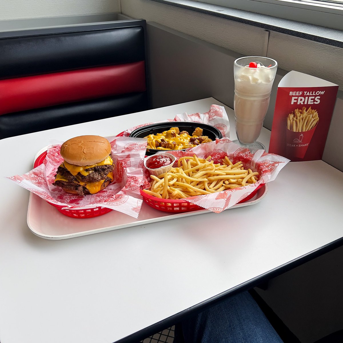 TranscendNWO's tweet photo. Today I walked 6 miles and had a 7x7, beef tallow fries, and a vanilla milkshake from @SteaknShake :) https://t.co/OxUFu6J8ux