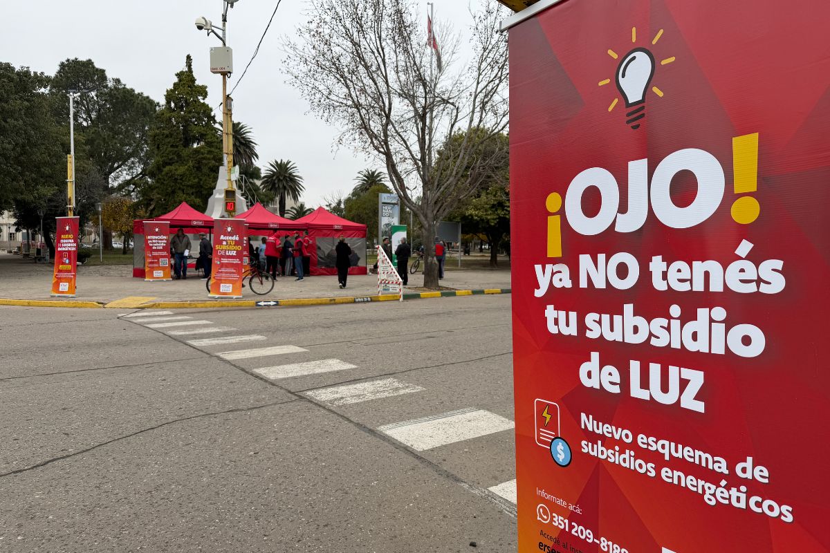 tv_cada's tweet photo. Subsidio de la luz: el ERSeP atiende en Hernando y alerta sobre usuarios que podrían perder el beneficio - Cada Mañana. https://t.co/vYE8Z8QIUr https://t.co/JLcsLbbnmE