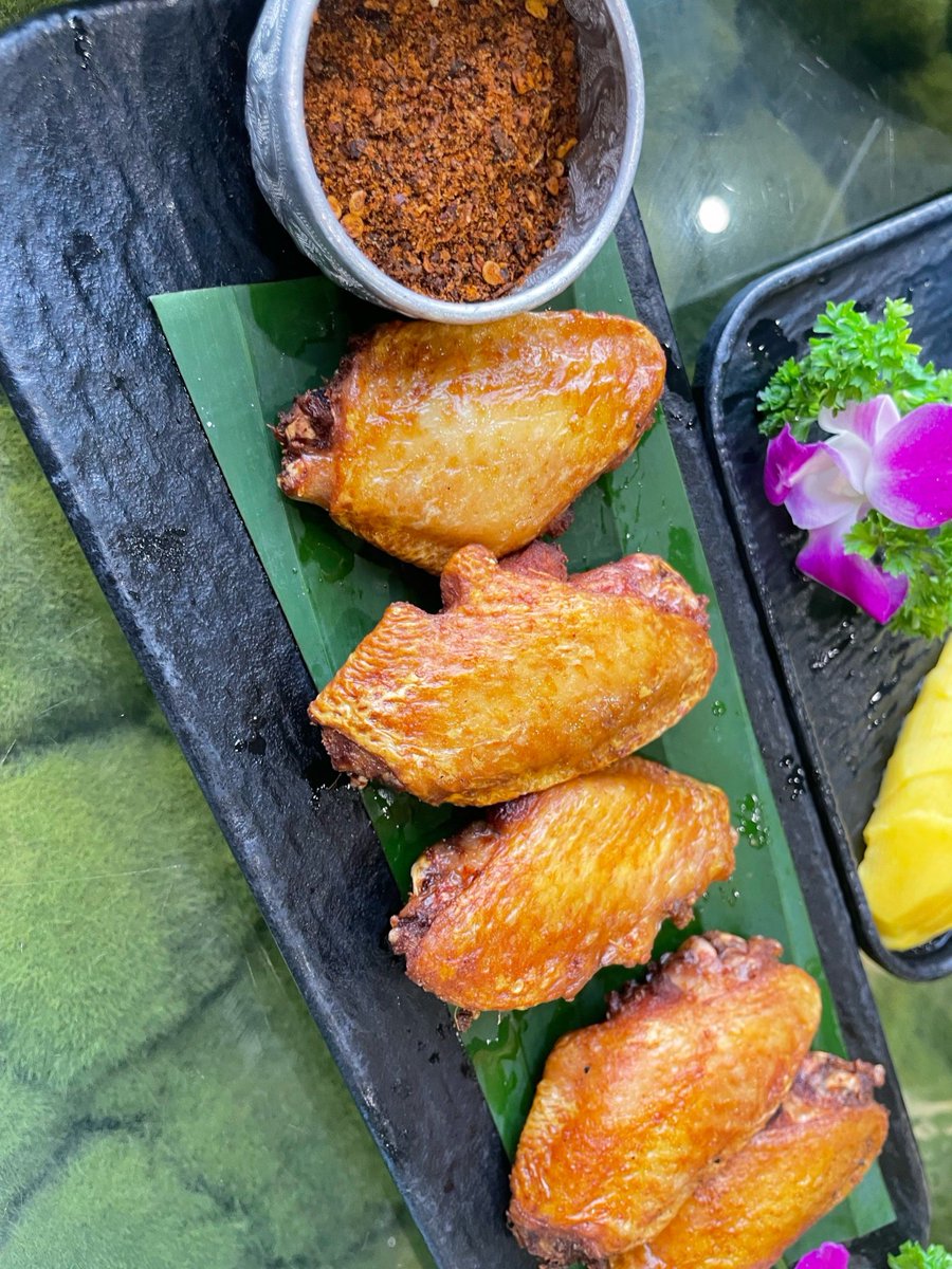 brooklyn893's tweet photo. Craving something vibrant tonight Dig into our homemade Thai mango sticky rice – sweet, creamy, and packed with tropical flavor that’ll transport you straight to Bangkok! https://t.co/tCrs8P1wCc