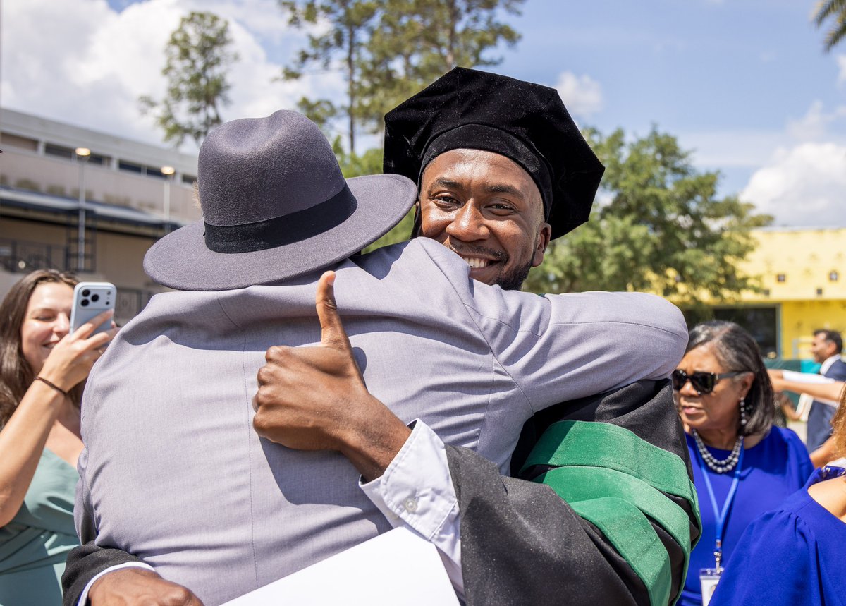 UFMedicine's tweet photo. On May 16, 147 members of the #GatorMD Class of 2026 crossed the graduation stage and officially earned the right to put M.D. after their names. Congrats to all the new doctors and to the friends, family and mentors who supported them along the way! https://t.co/cXK1D2bODX ππ https://t.co/A3Ky33Q2oW