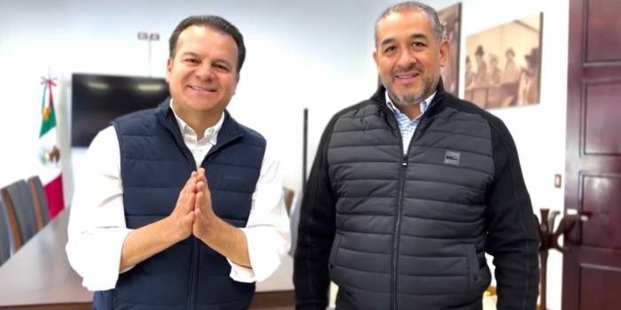 RazaCero's tweet photo. #Durango || Trabajadores de la @UJED_Oficial denuncian: "Ya empezaron los despidos en la #UJED, pero de manera muy sucia, al estilo porro. Nos están inventando delitos en la Fiscalía Anticorrupción (@FECCED) y faltas administrativas graves para obligarnos a renunciar y no pagarnos liquidaciones". 

Así se las gasta el narcogobernador terrorista priista @EVillegasV, uno de los narcopolíticos EXTRADITABLES, y su rector porro, Ramón García Rivera.