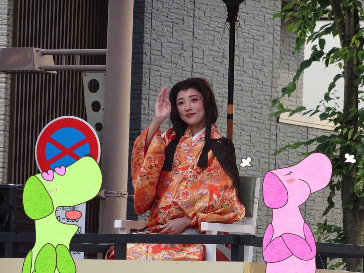 FIT3ken's tweet photo. このお姫様めっちゃ綺麗U❤︎ェ❤︎U
どこのお姫様かなU^ェ^U？

ここはどこでしょーかU^ェ' U？
#北陸 https://t.co/XXn3HG3SE5