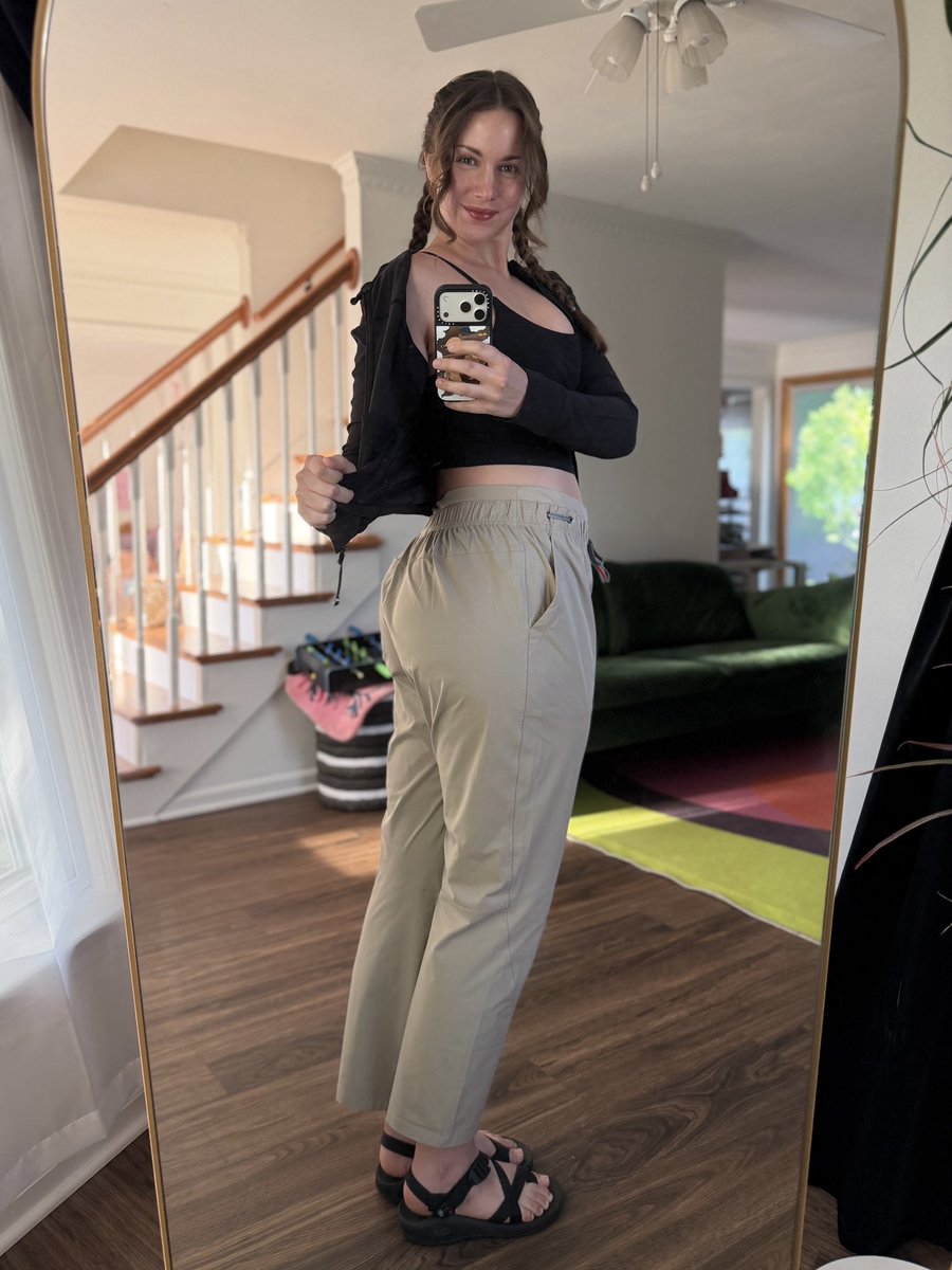 dianakillings's tweet photo. Kayaking outfit https://t.co/vXrpczCO6h