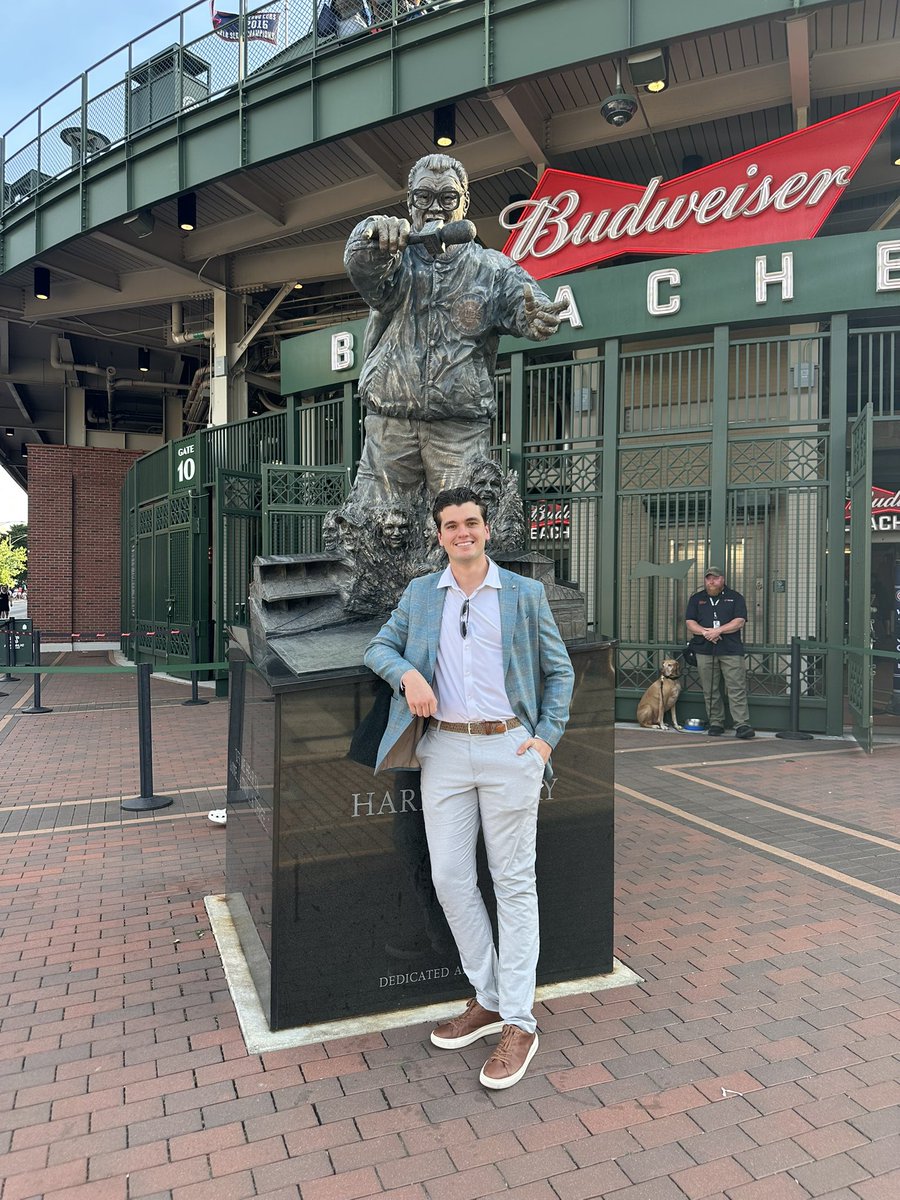 ChrisCaray's tweet photo. Couldn’t come back without seeing the patriarch at least once! He looks slim!

It’s been the thrill of a lifetime calling this series at Wrigley Field. This place means so much to our family, and I’m so grateful that you’ve joined us!

I love Chicago! Now, let’s get a win!

#MLB https://t.co/cZuV3jo7b8