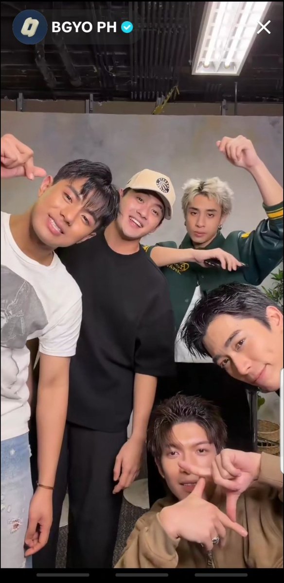 evonnyivory's tweet photo. This band ( BGYO ) will not disband period. Remember : HE WHO ENVIES OTHERS DOES NOT OBTAIN PEACE OF MIND. So if really want peace of mind, leave BGYO alone and mind your own business. Focus on whoever idol you stan.

FOREVER TONIGHT MV
#BGYO_ForeverTonight
#BGYO_OnDemandEP https://t.co/EwZ2F51eN4