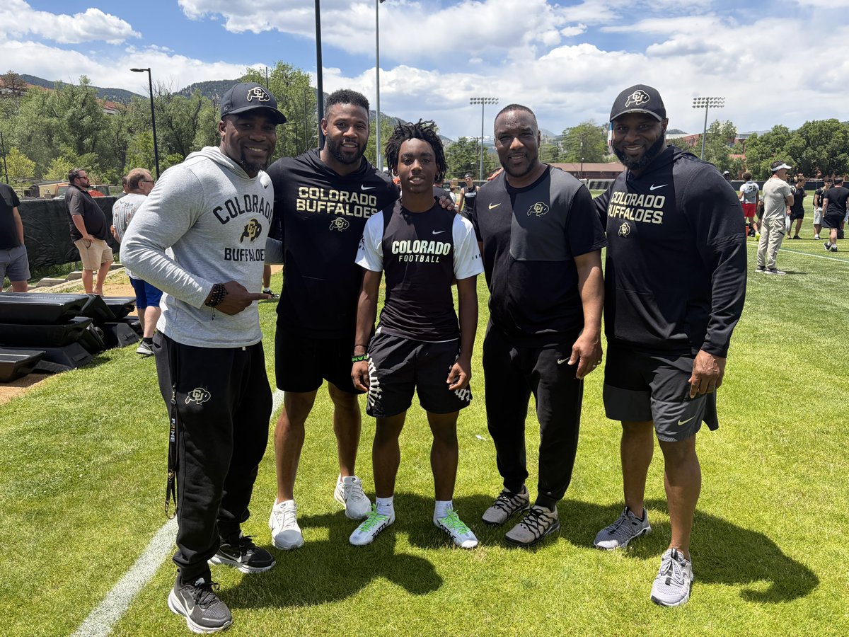 Caleb_Little_'s tweet photo. i wanna thank @CUBuffsFootball @TheCoachFletch and more of the defensive coach and other staff for helping me improve my craft and alignment i will be coming back to another camp i enjoyed it and the coaching @Coach_LJ @CoachMike904 @EdWhiteFootball @_ogwebb @247recruiting https://t.co/BE4XsFMFdu