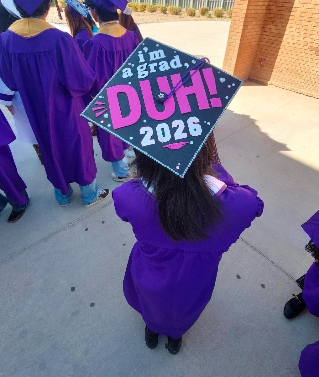 shotasp1ece's tweet photo. do you guys like my grad cap? https://t.co/kz6qpZn3Ku