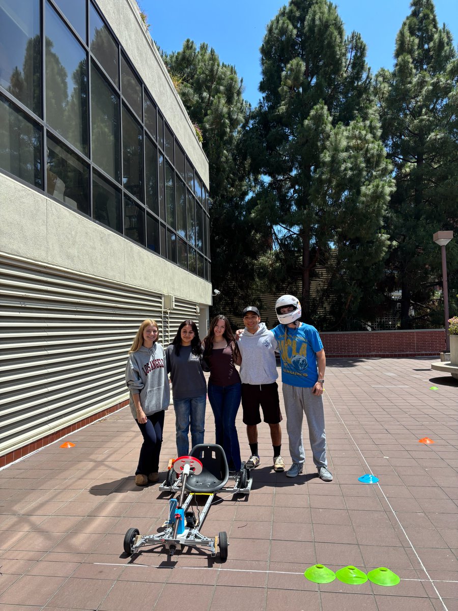 UCLAengineering's tweet photo. Don't you wish this was your final? In these videos, students in Introduction to Engineering Design: Go Karts (ENGR 1GK) race and showcase the Go-Karts they built over the quarter as their final project for the class. More information on this class: https://t.co/qWZA4FP8ij https://t.co/vLlBglcF8z