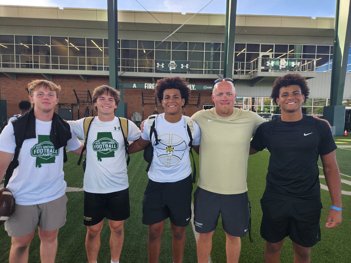 BoroRecruiting's tweet photo. #TheBoro competing in Birmingham today at the @UAB_FB camp!✖️

@noah_tolleson10 @Vado_2823 @KaschMatayo @KadeMatayo 

#WTD | #RecruitTheBoro https://t.co/eajC1LctEl