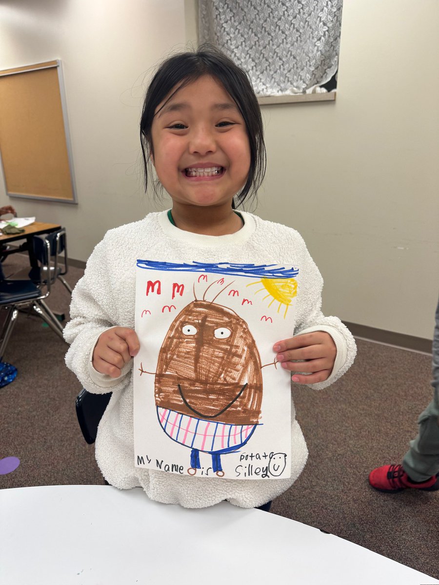 SparkPositive1's tweet photo. Who knew a potato could have this much style? 🥔👖

This SPARKPositivity activity was all about creativity, laughter, and designing the perfect pair of pants for our potato friends. Sometimes the smallest activities bring the biggest smiles!

#SparkPositivity #ChooseKindness https://t.co/rf5OMJ78KY