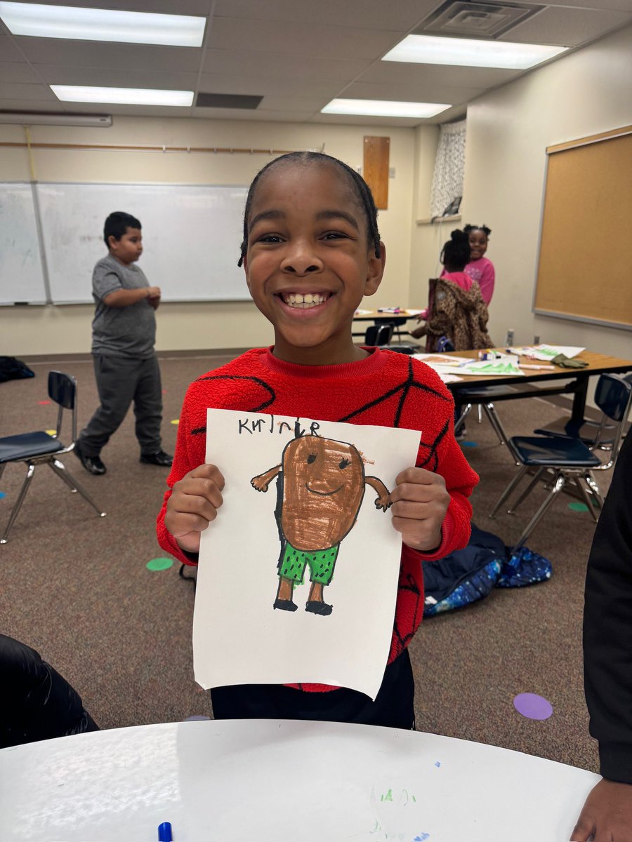SparkPositive1's tweet photo. Who knew a potato could have this much style? 🥔👖

This SPARKPositivity activity was all about creativity, laughter, and designing the perfect pair of pants for our potato friends. Sometimes the smallest activities bring the biggest smiles!

#SparkPositivity #ChooseKindness https://t.co/rf5OMJ78KY