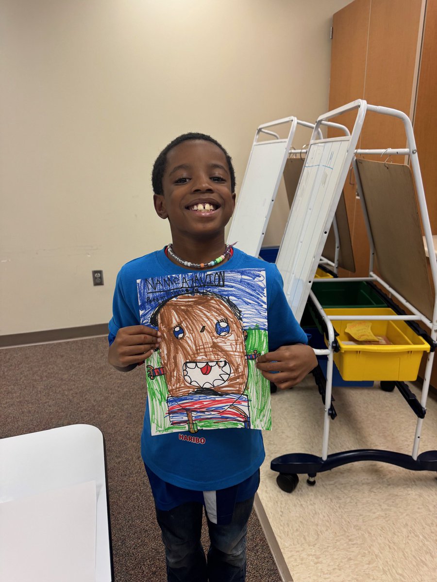 SparkPositive1's tweet photo. Who knew a potato could have this much style? 🥔👖

This SPARKPositivity activity was all about creativity, laughter, and designing the perfect pair of pants for our potato friends. Sometimes the smallest activities bring the biggest smiles!

#SparkPositivity #ChooseKindness https://t.co/rf5OMJ78KY
