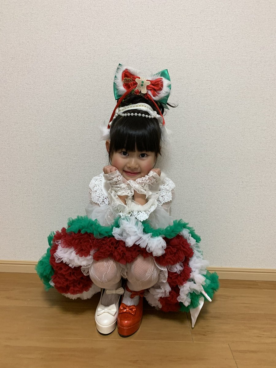 yuiyui_p_n_n_q's tweet photo. おはゅぃゅぃ💕💕
関西梅雨入りしたね〜☔️
ｼﾞﾒｼﾞﾒは嫌だけど、今日は涼しくてﾗｯｷｰ✌️✨
今日は6歳のゅぃゅぃ写真だよー♡
今の半分の年齢😳

#ゅぃゅぃ #かわゅぃゅぃ
#中学生アイドル #中学生モデル
#フォローミー https://t.co/ycHAf53ZWi