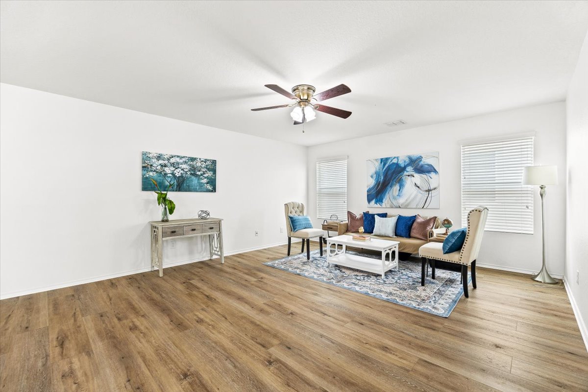 SAhomeguide's tweet photo. ***San Antonio Home For Sale!***
3bd/3ba | 2,044 sqft | 78253
Price &amp; Details: https://t.co/vJeumWOBlq https://t.co/EUniUibgy4