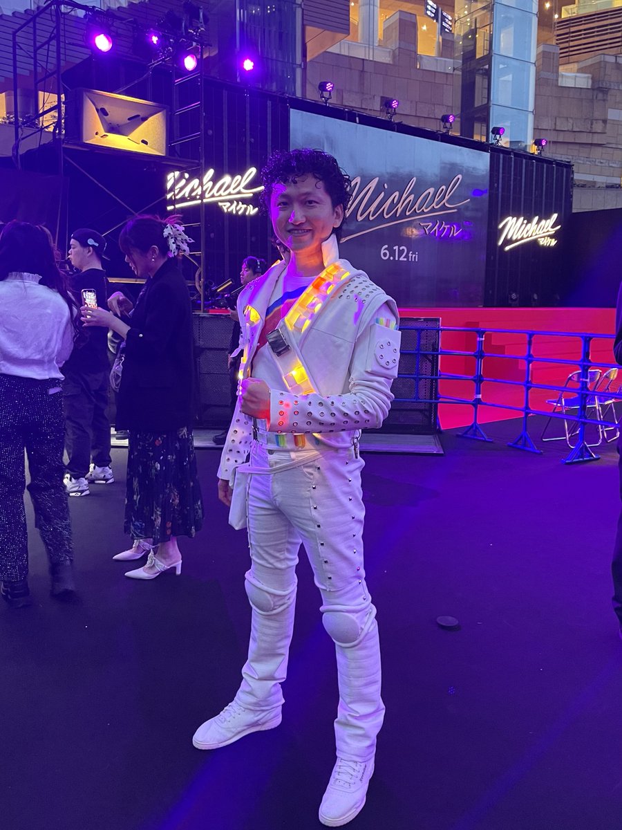 tengu_boogie's tweet photo. キャプテンEOで参加させていただきました🚀

#映画マイケル 
#MichaelMovie 
#マイケルジャパンプレミア https://t.co/Sp3t1joNhT