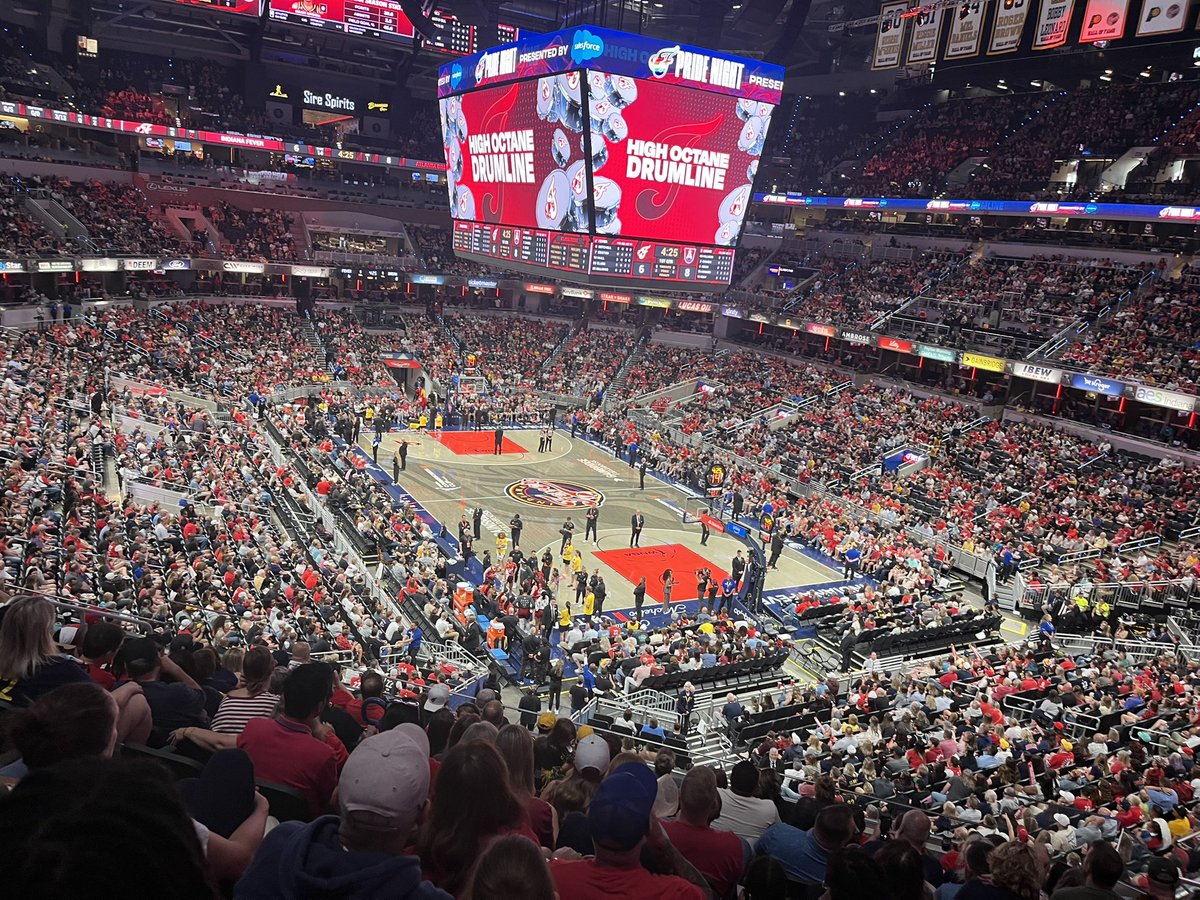 PacersJJ's tweet photo. First @IndianaFever game of the season. https://t.co/ffE1i0oS5S
