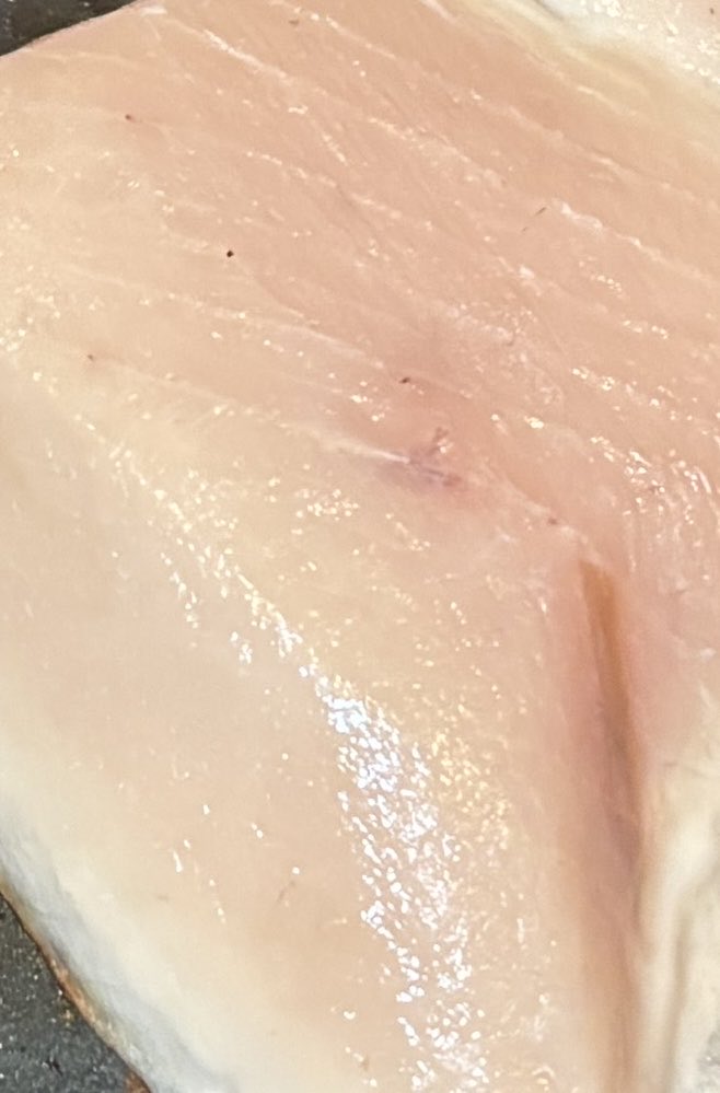 7ol0mL's tweet photo. ベルクしらす(大)が売り切れてたので、
生めかじきと、天然有赤えび、やりいかを。

生で売ってるめかじき、あまり見たことない気がするけど、ベルクは価格だけでなく鮮度も強い🐟

めかじきと前に買ってたさわら、おチビに好評だったので、定期的に仕入れていきたい。

#有明ベルク https://t.co/ZH6JK19S8G