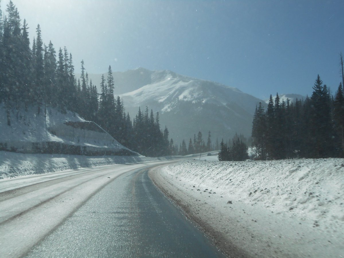 williamslindal's tweet photo. @LoraleeLogan Photo challenge: Post a photo you took from inside a vehicle. 📷 https://t.co/BHy6tCqqqh