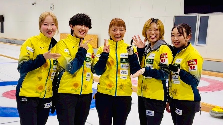 sonojun14's tweet photo. 盛岡合宿→横浜へ🚄🥌

みんなが最高のパフォーマンスができるように、しっかりサポートしてきます！

横浜でお会いしましょう！

#フィロシーク青森　#curling https://t.co/RFWgH1AsgC