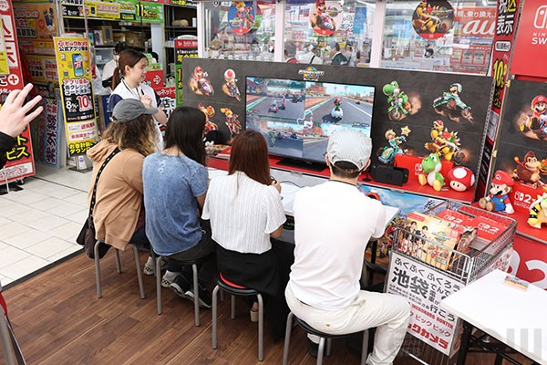 NDW_info's tweet photo. Nintendo Switch 2 発売1周年!!

あの日の興奮を思い出しますね。
発売日のようすを取材した、こちらの記事も
どうぞご覧ください。👑
▶︎ https://t.co/1ovzSPTcwC https://t.co/Bw0IEPczbr