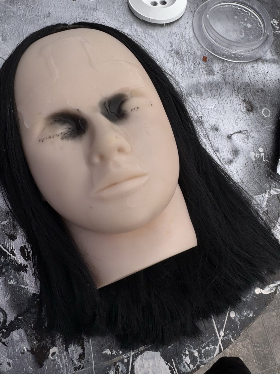VAMPSST4R's tweet photo. Bro she dead y por ella me refiero a mí https://t.co/dETxcQqe14