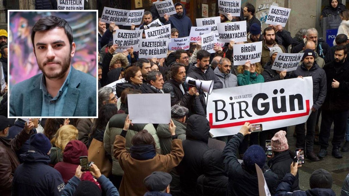 BirGun_Gazetesi's tweet photo. Gazetecilik kazanacak!

Gazetecilik yaptığı için 75 gündür tutuklu bulunan BirGün Muhabiri Arı bugün ilk kez hâkim karşısına çıkacak. Arı, duruşma öncesi gönderdiği mesajda “Sadece kendimi değil, gazeteciliği de savunacağım” dedi
https://t.co/Qmj7RClHBX https://t.co/HBb7PgHSSE