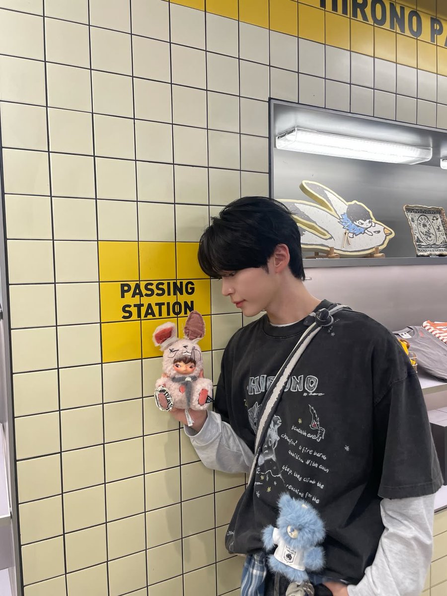 shb_zip's tweet photo. 260605 #성한빈 인스타 https://t.co/hzPSTMiugC