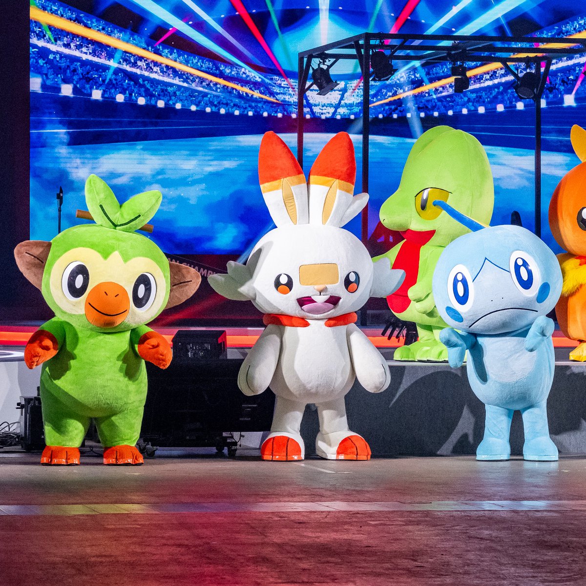DtimesDream's tweet photo. 歴代の最初のパートナー27匹が大集結！
「ポケモンジャパンチャンピオンシップス2026( #PJCS2026 )」 #ポケモン30周年 スペシャルイベント
サルノリ、ヒバニー、メッソン☆
詳細→https://t.co/IDTAinKKbh https://t.co/fCTW6rrmjQ