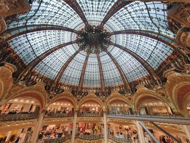 BrightNomad's tweet photo. Exploring Paris through its architecture https://t.co/KSr7xwhVlt https://t.co/vCQt3vs2fx